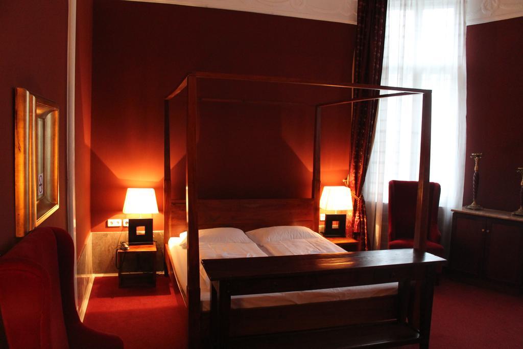 Hotel Am Adenauerplatz ברלין מראה חיצוני תמונה