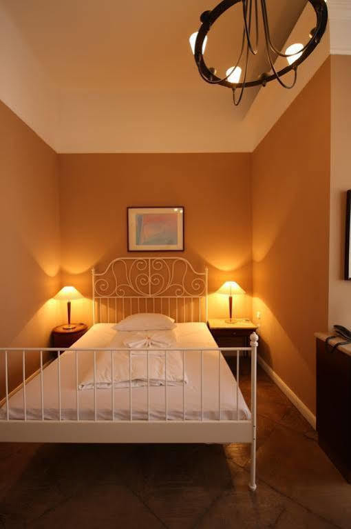 Hotel Am Adenauerplatz ברלין מראה חיצוני תמונה