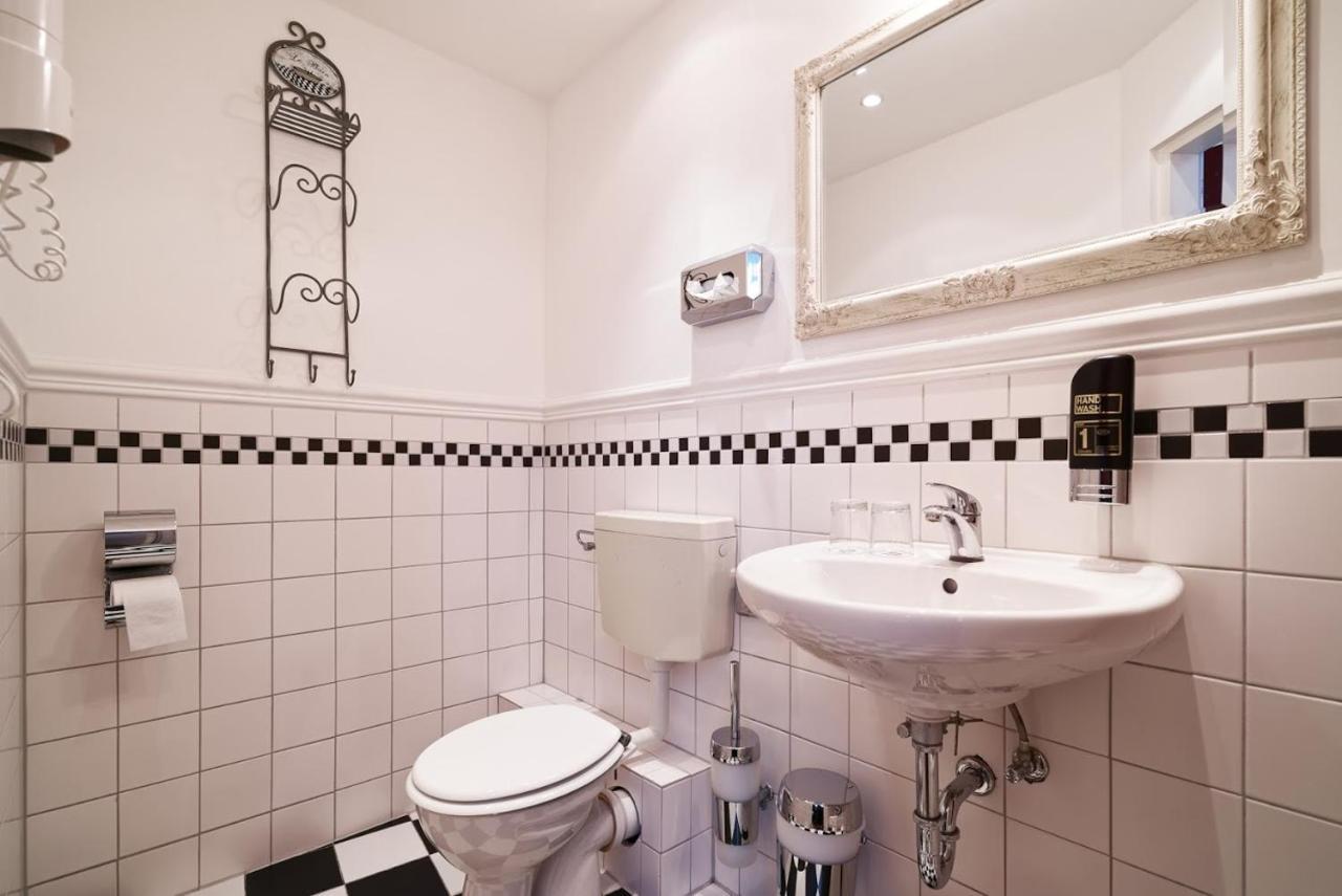 Hotel Am Adenauerplatz ברלין מראה חיצוני תמונה